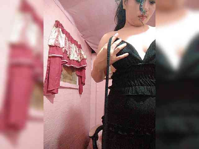 hornylittleprincess69 webcam