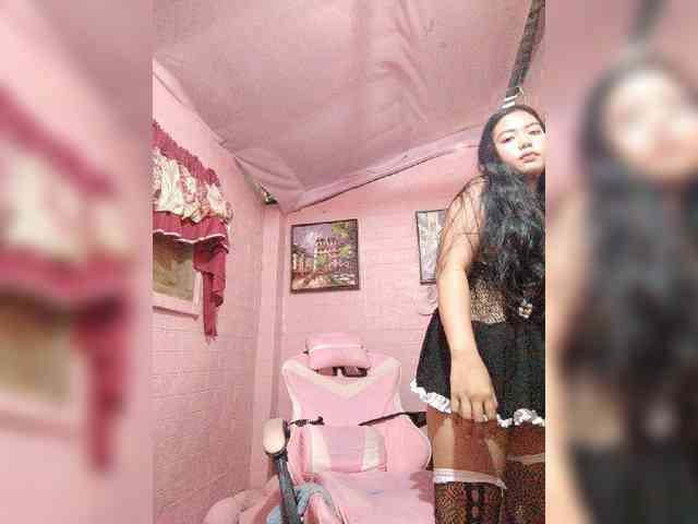 hornylittleprincess69 webcam