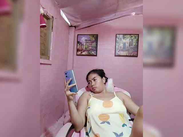 hornylittleprincess69