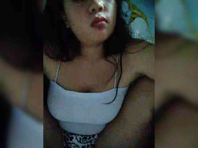 hornylittleprincess69 webcam