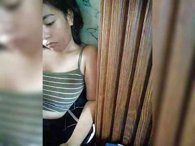 hornylittleprincess69
