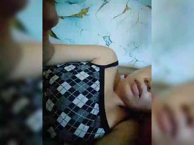 hornylittleprincess69 webcam