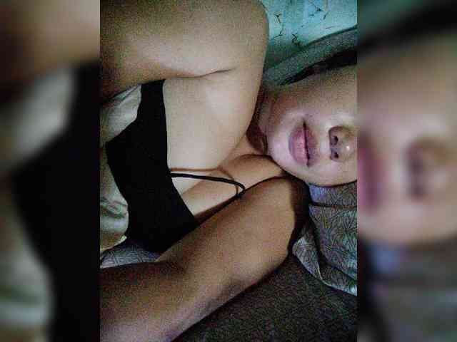 hornylittleprincess69 webcam