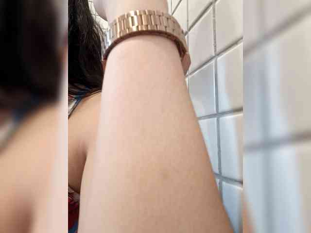 hornylittleprincess69