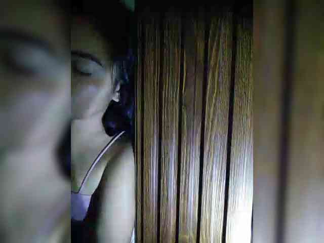 hornylittleprincess69 webcam