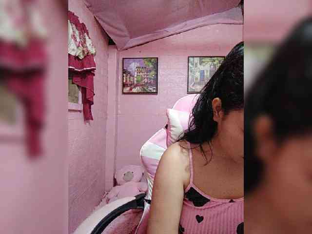hornylittleprincess69