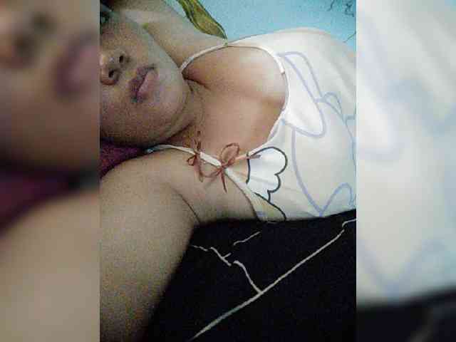 hornylittleprincess69 webcam