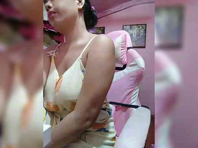 hornylittleprincess69 webcam