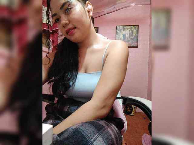 hornylittleprincess69 webcam