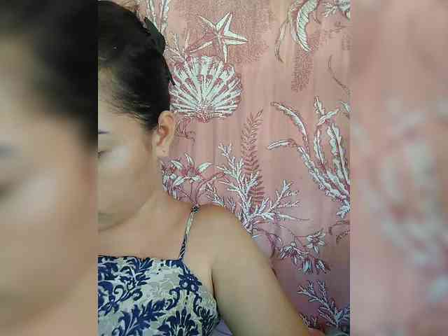 hornylittleprincess69 webcam