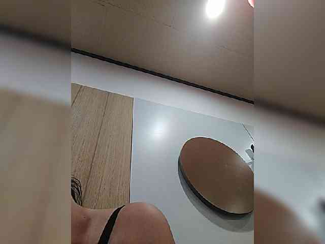 hornylittleprincess69 webcam