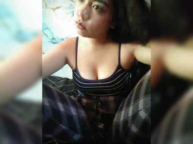hornylittleprincess69 webcam