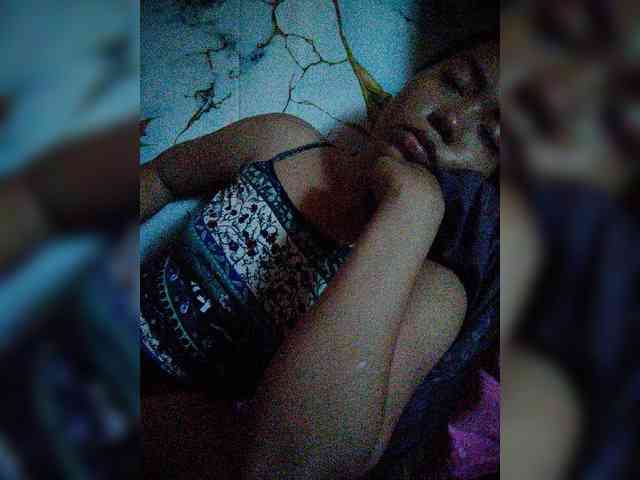 hornylittleprincess69 webcam