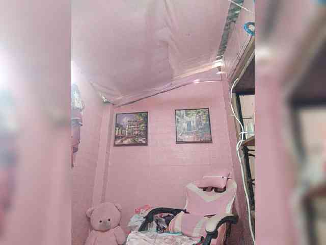 hornylittleprincess69 webcam