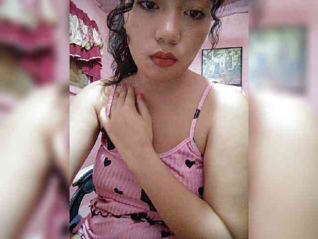 hornylittleprincess69