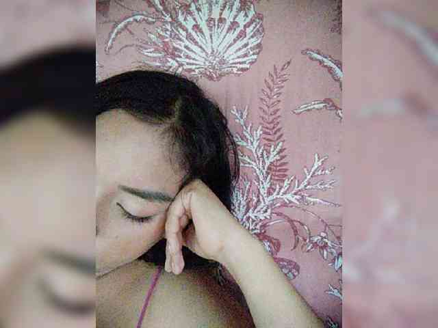 hornylittleprincess69 webcam