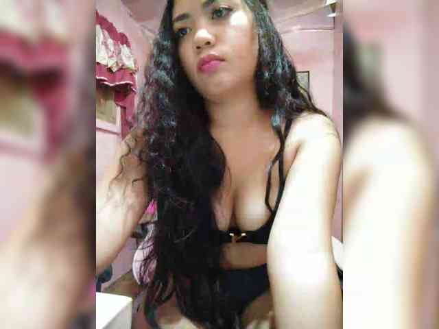 hornylittleprincess69 webcam