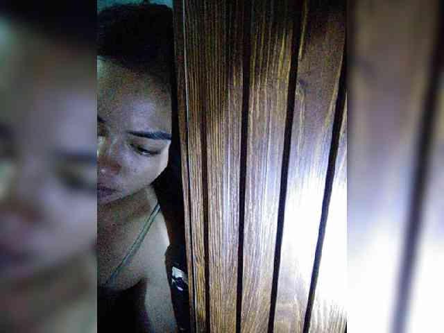 hornylittleprincess69