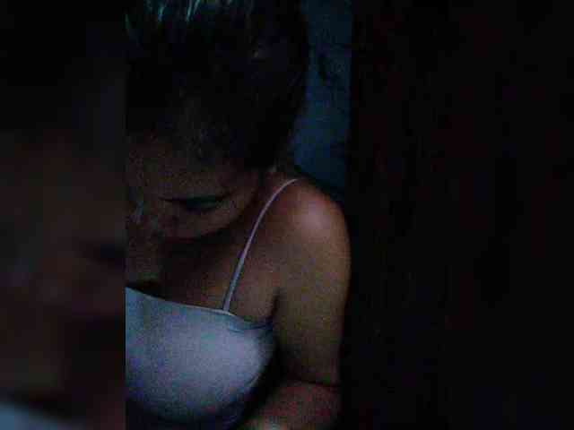 hornylittleprincess69 webcam