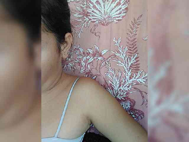 hornylittleprincess69 webcam