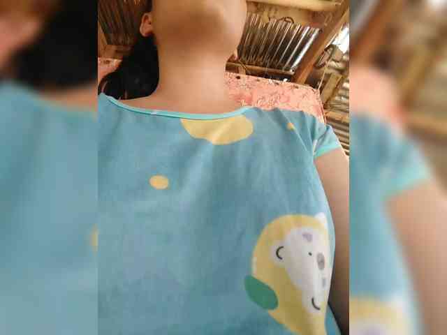 Model: hornylittleprincess69