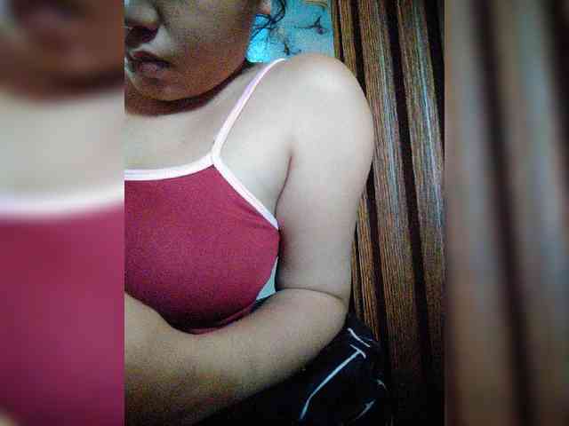 hornylittleprincess69 webcam