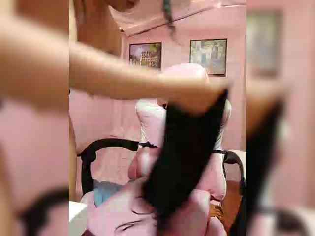 hornylittleprincess69