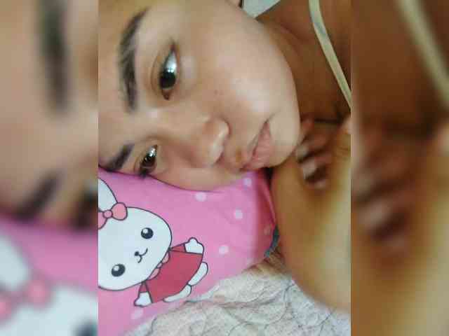 hornylittleprincess69 webcam