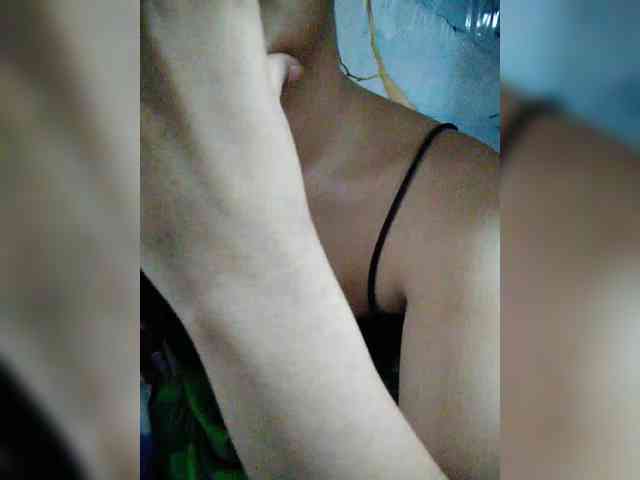 hornylittleprincess69 webcam
