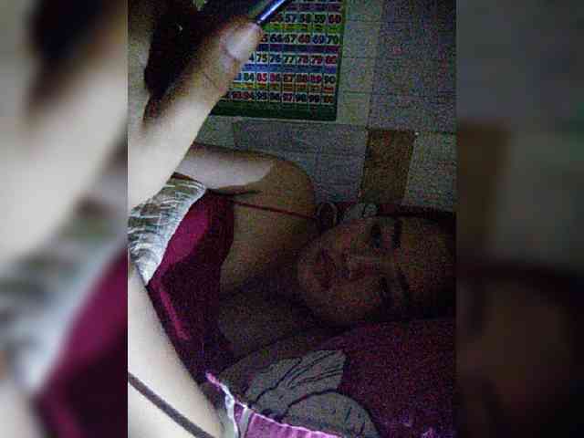 hornylittleprincess69 webcam