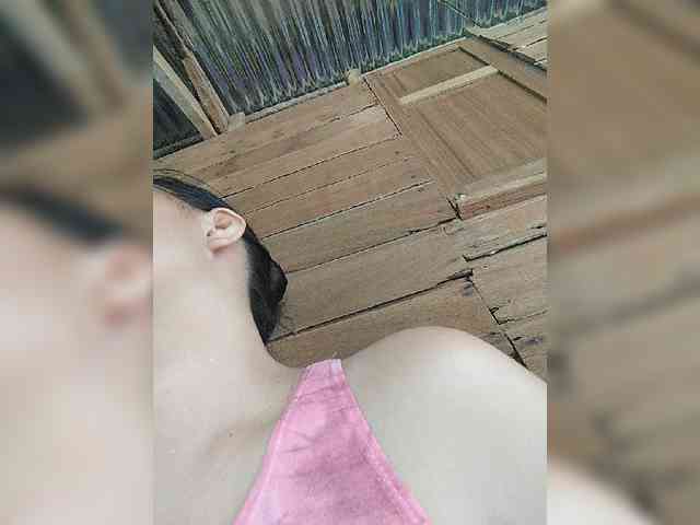 hornylittleprincess69 webcam