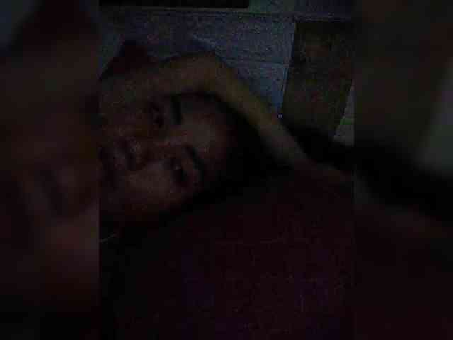 Model: hornylittleprincess69