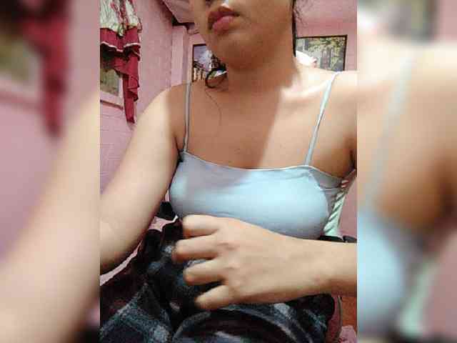 hornylittleprincess69 webcam