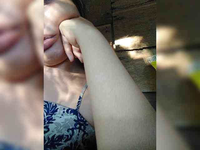 hornylittleprincess69 webcam