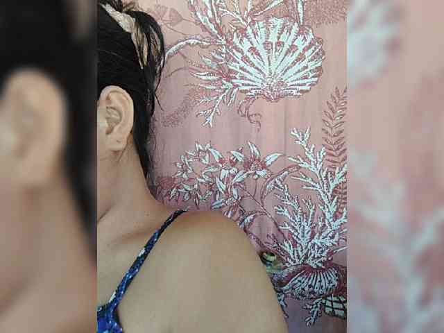 hornylittleprincess69