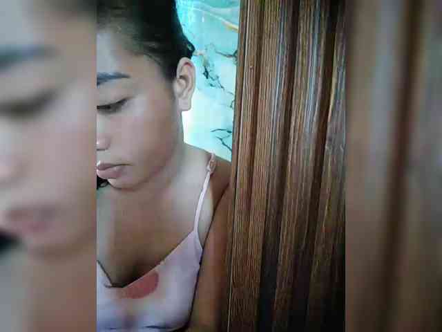 hornylittleprincess69