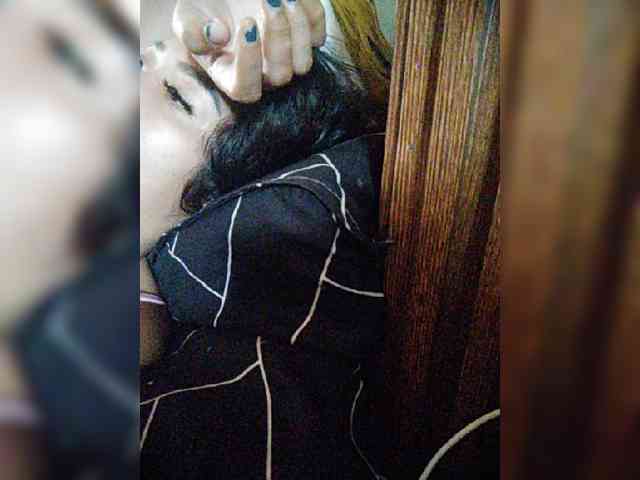 hornylittleprincess69