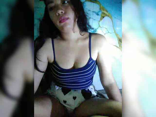 hornylittleprincess69