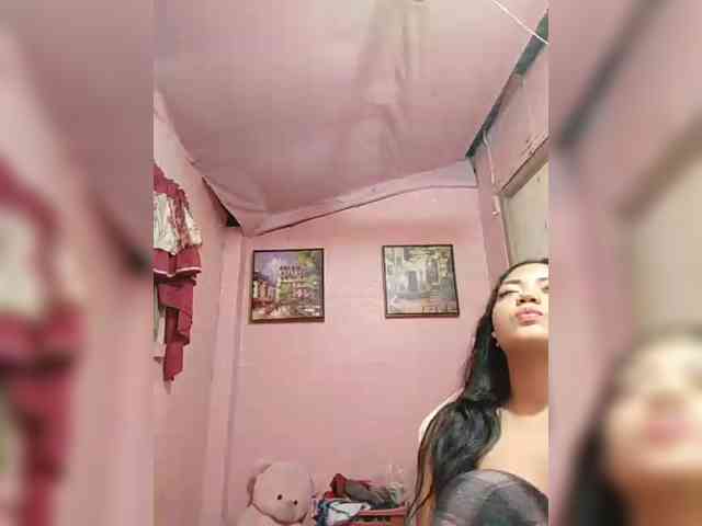 hornylittleprincess69