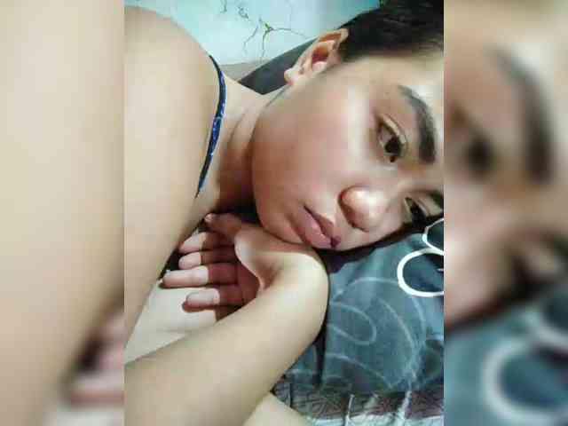hornylittleprincess69 webcam