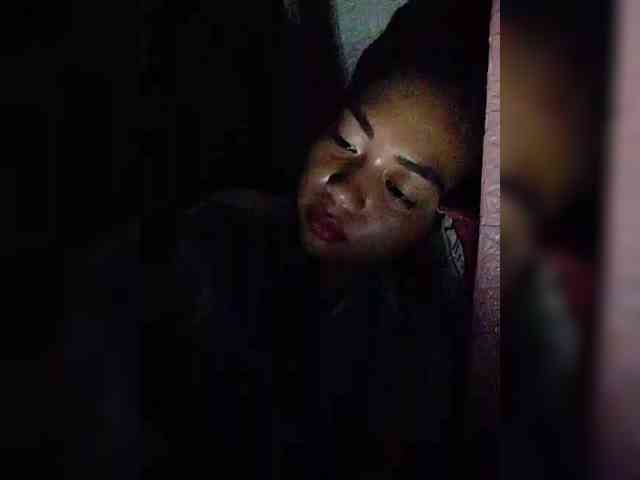 hornylittleprincess69 webcam