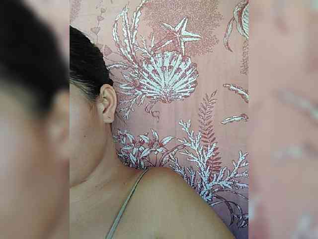hornylittleprincess69 webcam