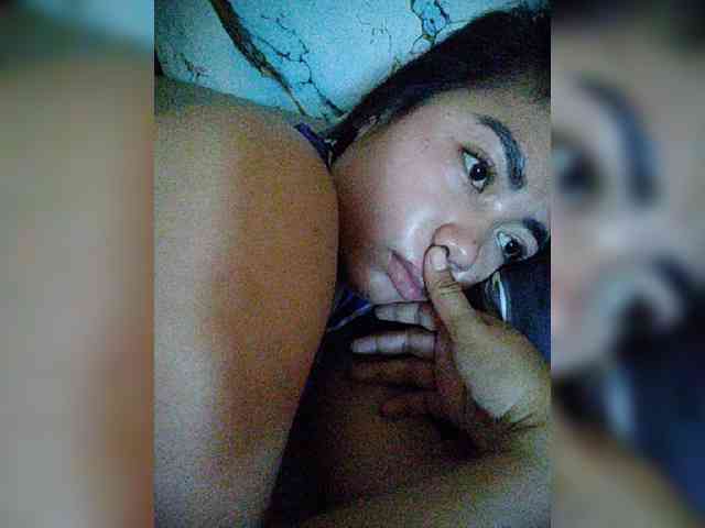 hornylittleprincess69 webcam