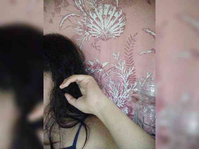 hornylittleprincess69 webcam