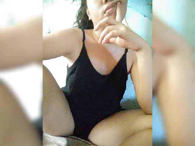 hornylittleprincess69 webcam