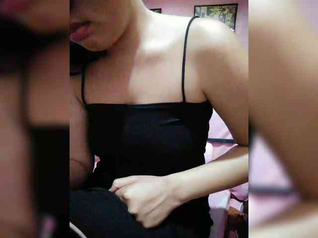 hornylittleprincess69 webcam