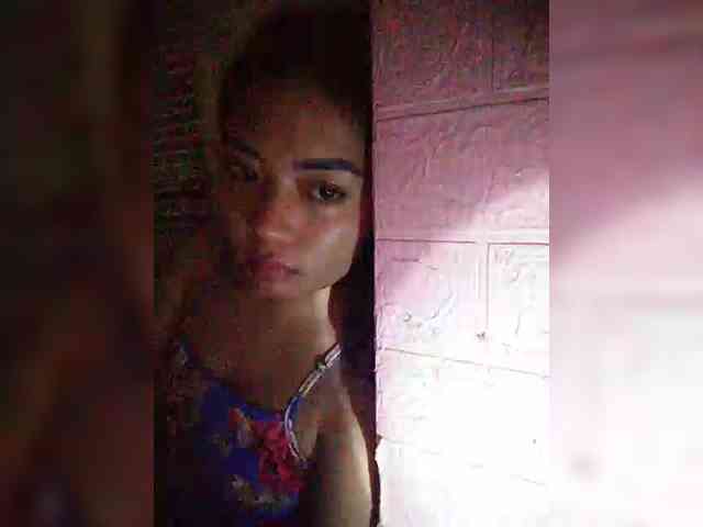 hornylittleprincess69 webcam
