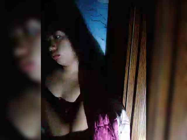 hornylittleprincess69 webcam