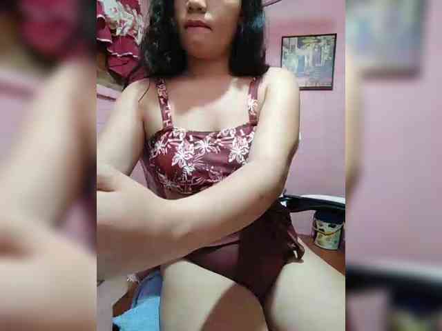 hornylittleprincess69 webcam