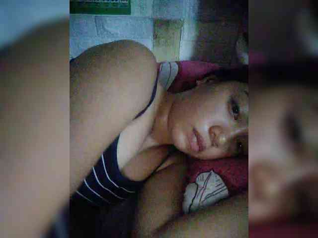 hornylittleprincess69